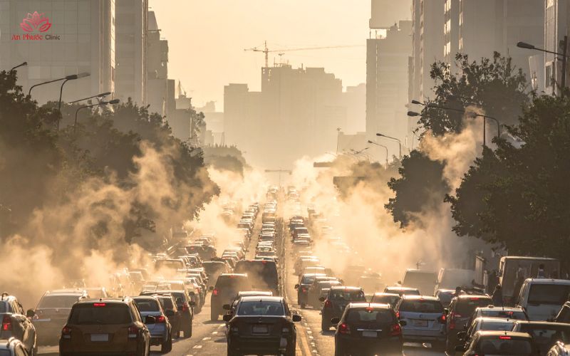 Môi trường ô nhiễm là yếu tố dẫn đến tình trạng viêm phế quản mạn tính