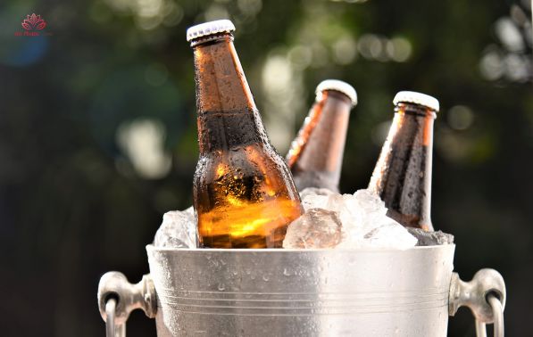 Những thực phẩm nên hạn chế hoặc tránh ngày Tết